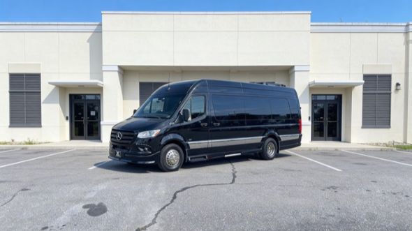 15 passenger sprinter van long beach