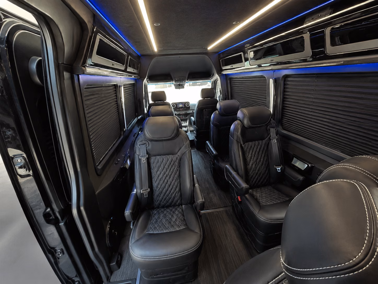 find the perfect transportation for your next corporate event 1