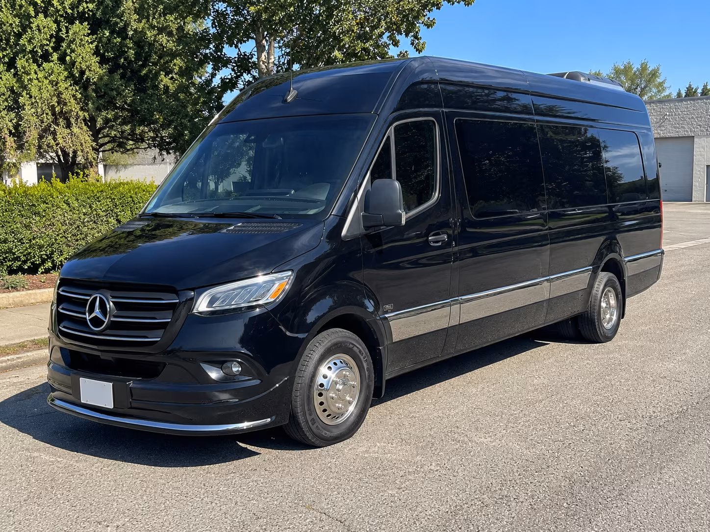 long beach 15 passenger sprinter van